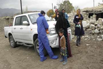 یک روز بارانی با زحمت کشان دامپزشکی کهگیلویه وبویراحمد در ارائه خدمات رایگان به منطقه محروم طسوج