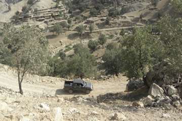 خدمات رایگان دامپزشکی کهگیلویه و بویراحمد در منطقه محروم بیدک بخش سرفاریاب شهرستان چرام / خدمت بی من