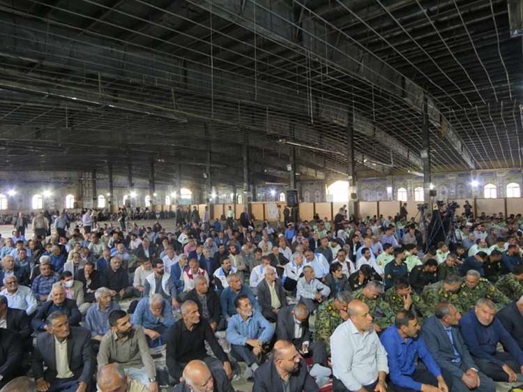 حضور مدیرکل، معاونین و کارکنان دامپزشکی کهگیلویه وبویراحمد در نمازجمعه شهریاسوج 