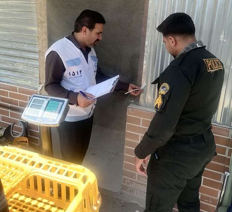 تداوم فعالیت های نظارتی دامپزشکی بویراحمد در مسیر صیانت از سلامت عمومی؛ ۵ مرکز غیرمجاز کشتار و عرضه مرغ بومی در مهریان پلمب شد